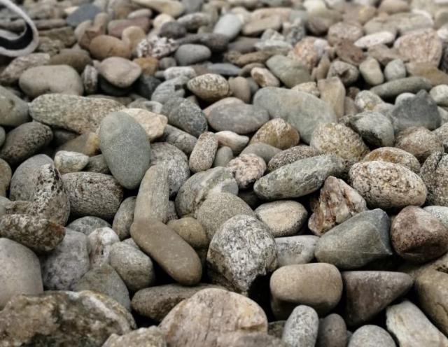 Галька речная пестрая (20-40 мм.)  купить в Борисоглебске от производителя, без посредников